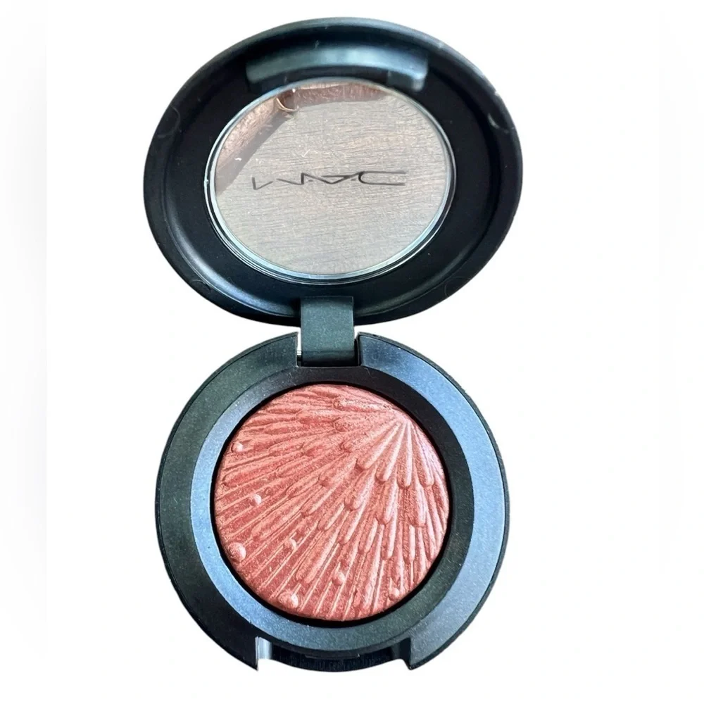 MAC Extra Dimension Eyeshadow Frost Without You NEW metallic Copper